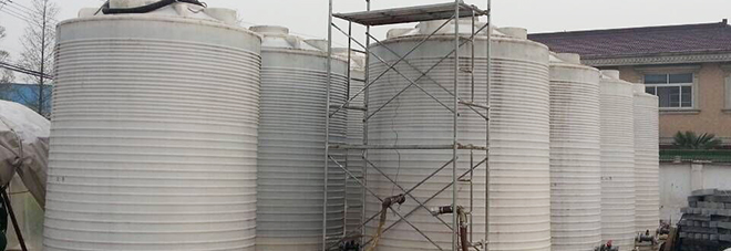 深度解析益樂塑業(yè)PE儲罐成型步驟